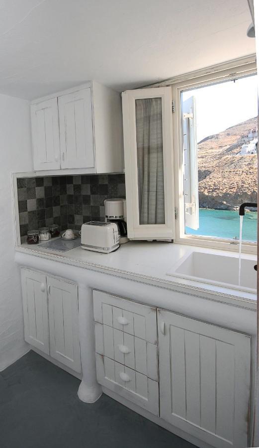 5 Traditional Suites Livadi  Exterior foto